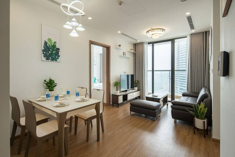 Aparthotel Luxhome Vinhomes Skylake