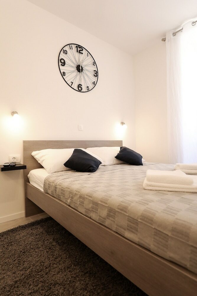 Hotel Pyrotima Apartments