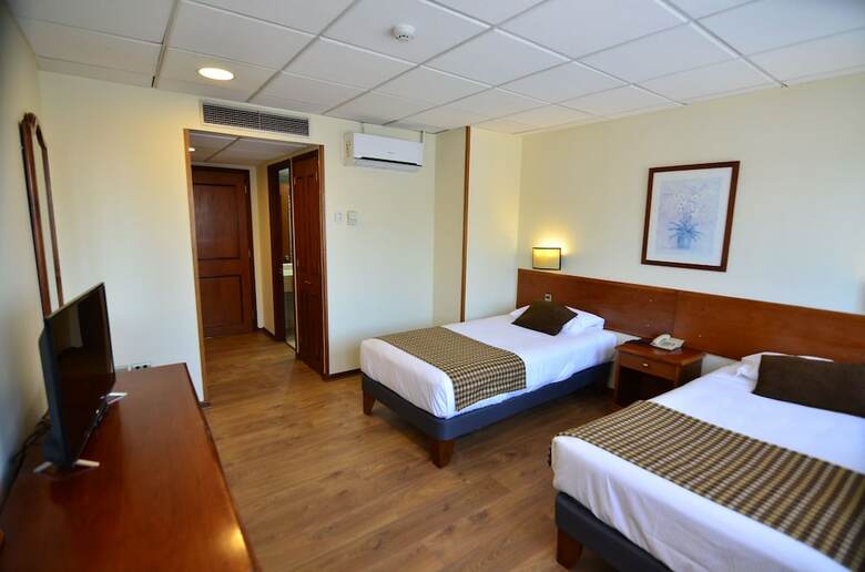 Tur Hotel Santiago
