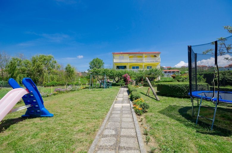 Apartments Boza