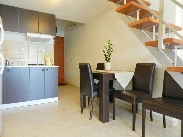 Apartments Klakor Ps