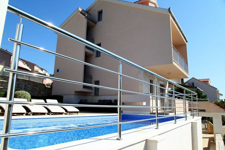 Apartamentos Villa Silvana