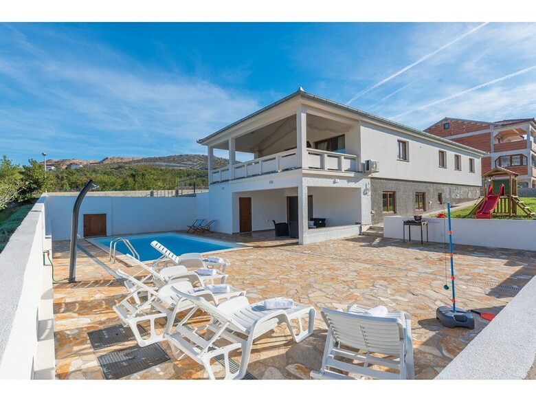 Villa More-with Pool And Garden