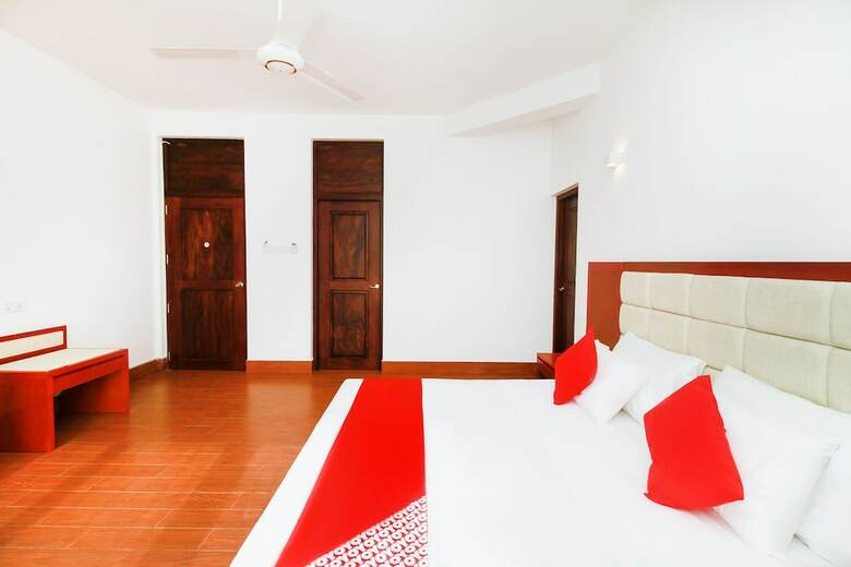 Hotel Capital O 266 The Wind Beach Resorts