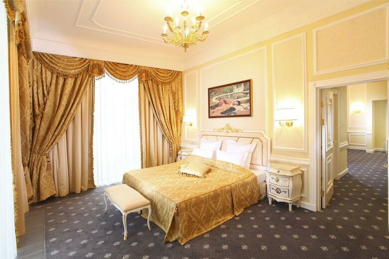 Aleksandrovski Grand Hotel Vladikavkaz