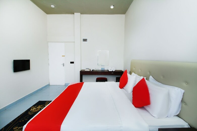 Oyo 245 The Kings Bay Hotel