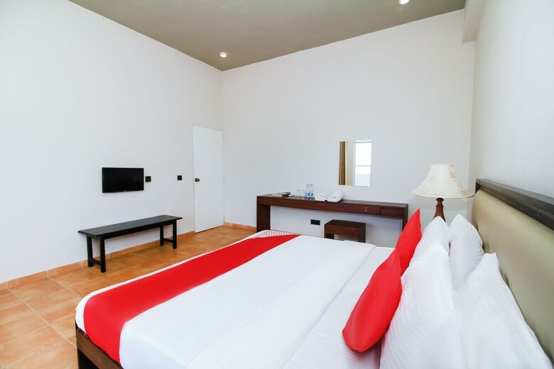 Oyo 245 The Kings Bay Hotel