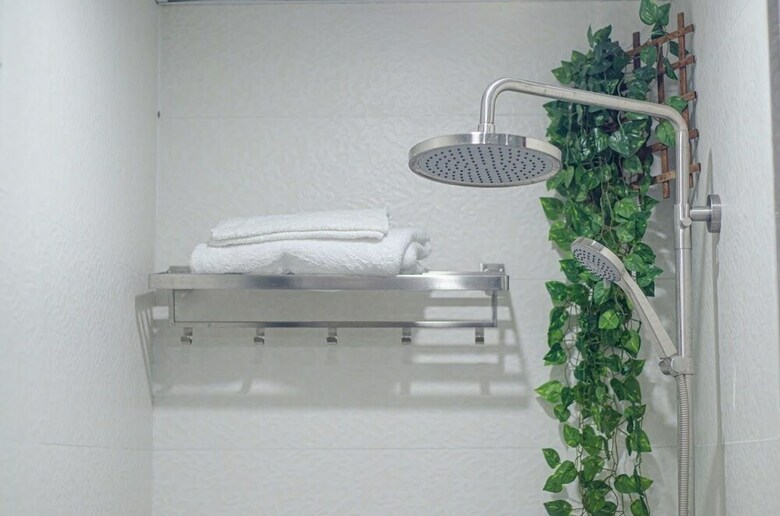 Heaven Hotel 2