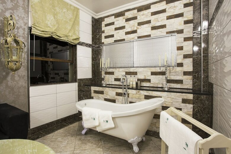 The Royal Palm Bed & Breakfast