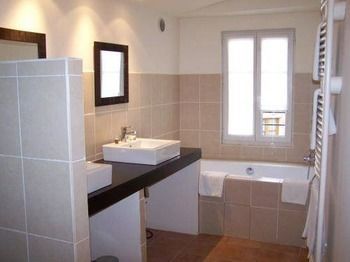 Hotel H�tel De Mirmande
