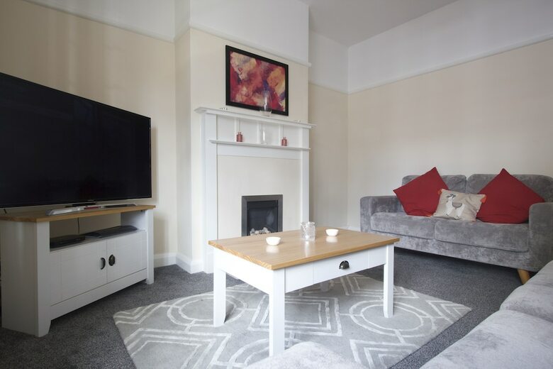 Handbridge House