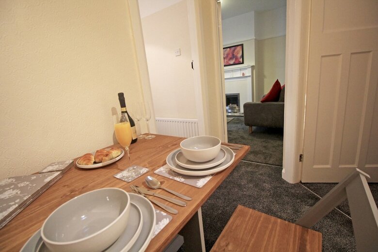 Handbridge House