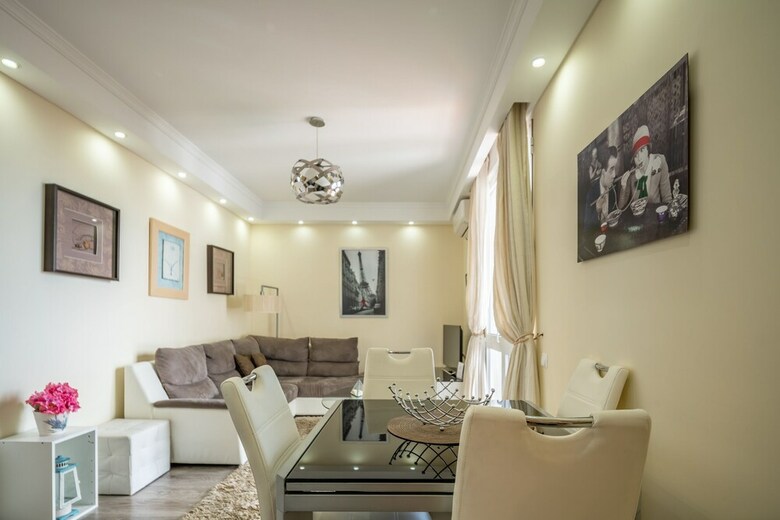 America Apartment