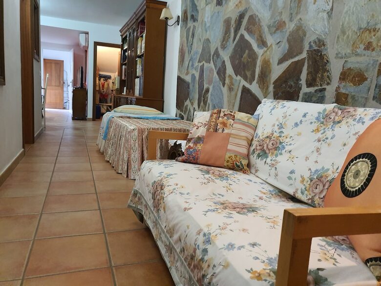 Apartamentos Paqui's Quiet Apt In Playa Ingles