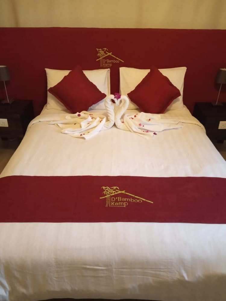 Hotel D'bamboo Kamp