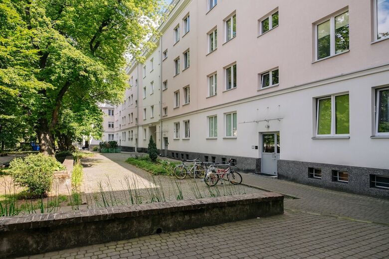 Metro Plac Wilsona Apartment