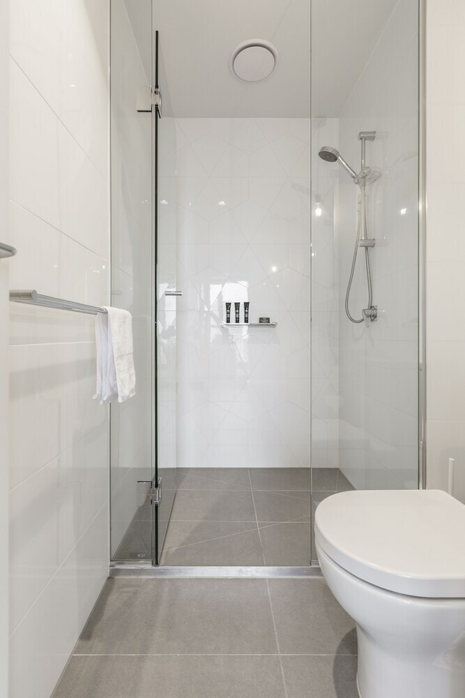 Trendy Melbourne 2 Bedroom Apartment By Bnb Pro