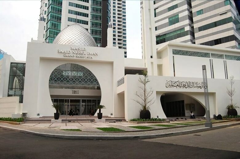 Spacious 3br Apartment At Sahid Sudirman Residence