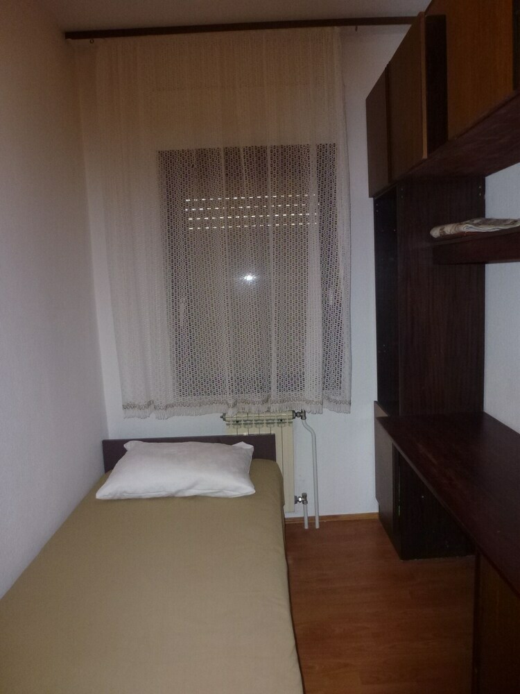 Barac Apartments