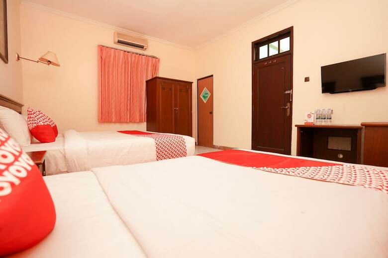 Hostal Oyo 1225 Hotel Dibino