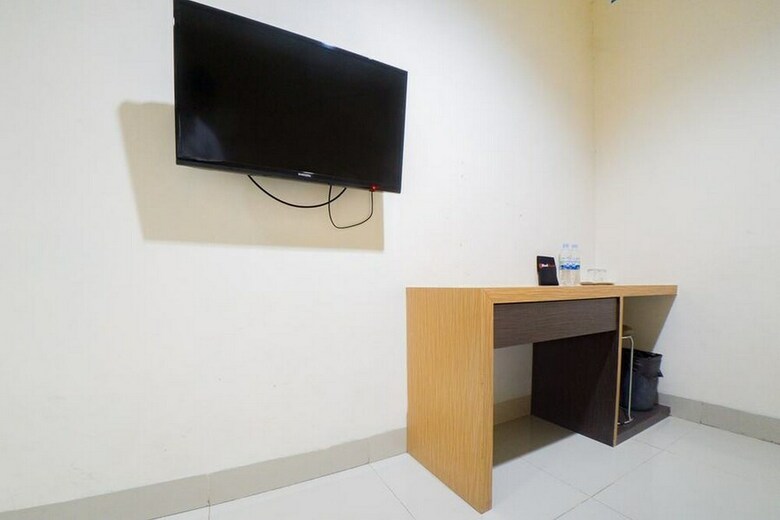 Hotel Reddoorz @ Boulevard Panakkukang Mas
