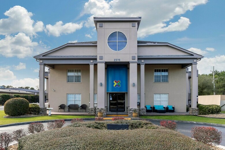 Suburban Extended Stay Hotel At The University