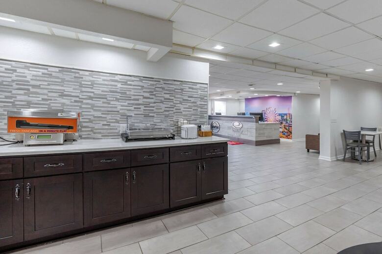 Suburban Extended Stay Hotel At The University