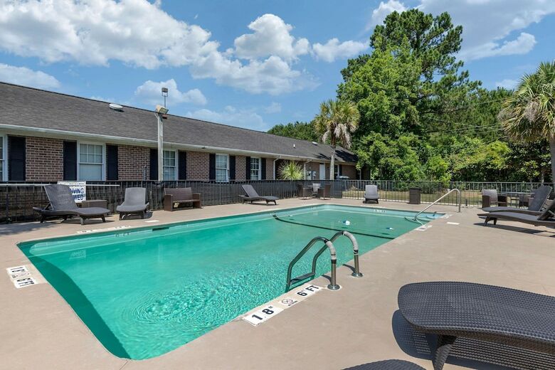 Suburban Extended Stay Hotel At The University