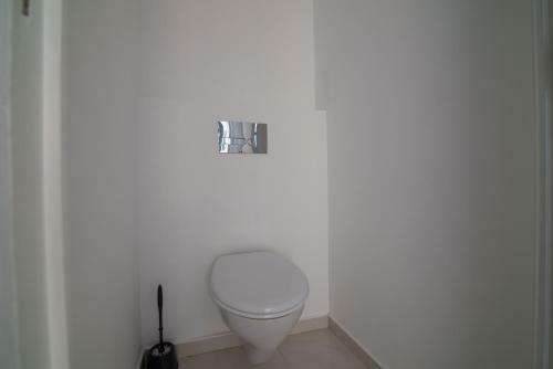 Cannes Apartment Next To La Croisette And Beach