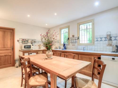 Holiday Home Chemin Du Patifiage Le Barroux