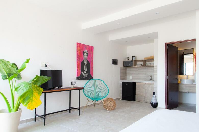 Hotel Dewl Studios & Residences - The Kahlo