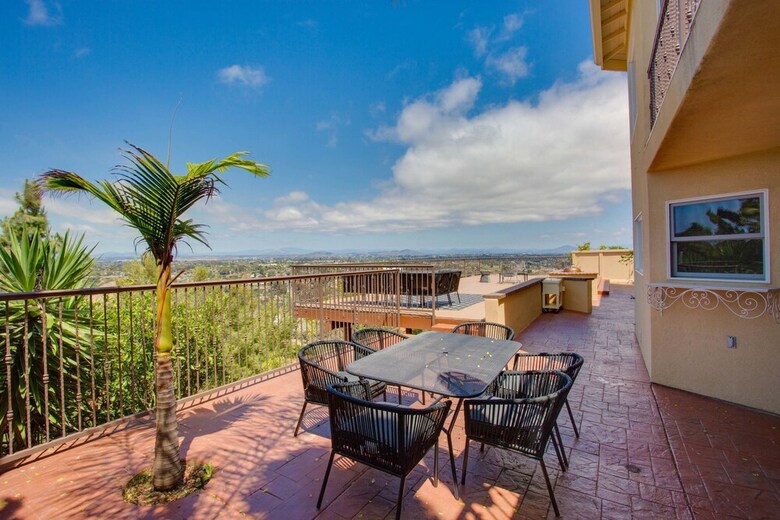 Stunning 5br/3.5ba House In La Jolla