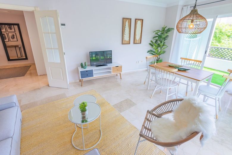 Apartamento Terrazas de Ban�s Sunlit Retreat