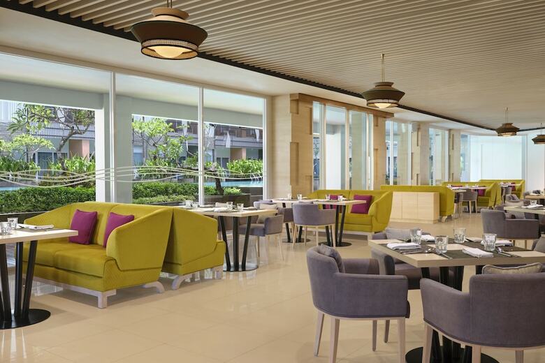 Hotel Fairfield By Marriott Bali Kuta Sunset Road