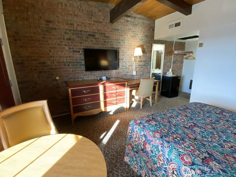 Hotel Dunes Inn