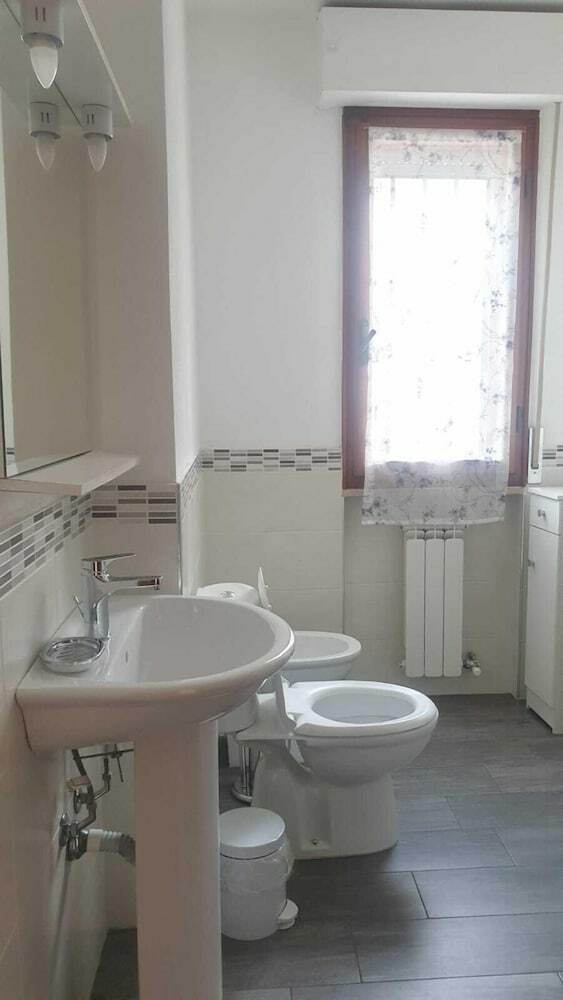 Hotel Etruria Airport Apartment