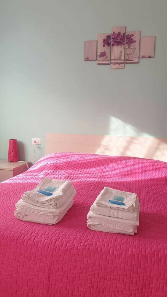 Hotel Etruria Airport Apartment
