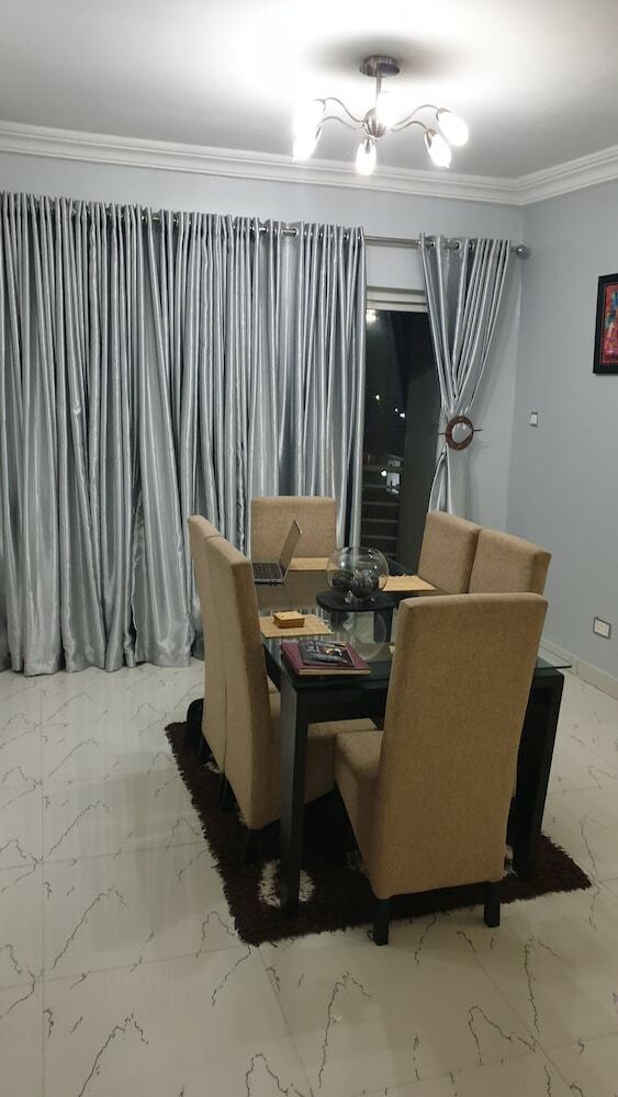 Sim Court 1 Safe Court Apartment