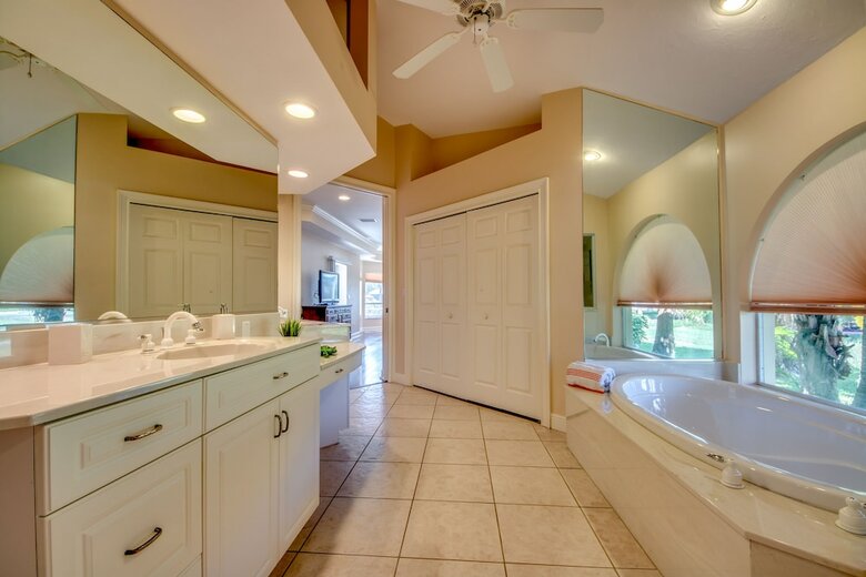 Villa Cape Harbour By Vacationhit