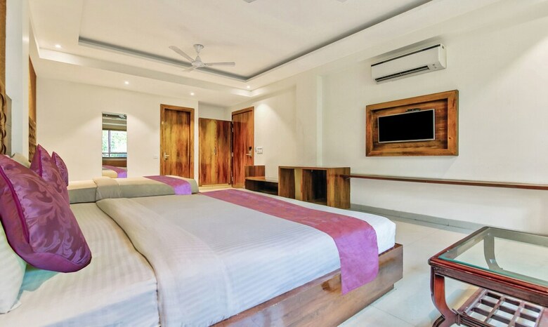 Treebo Trend Hotel Swiss