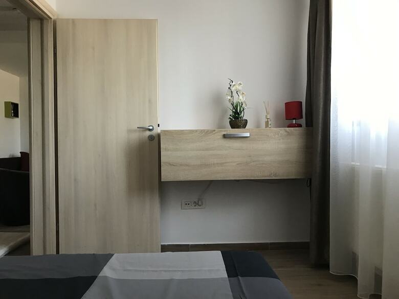 Two Room Apartment Militari Residence M9