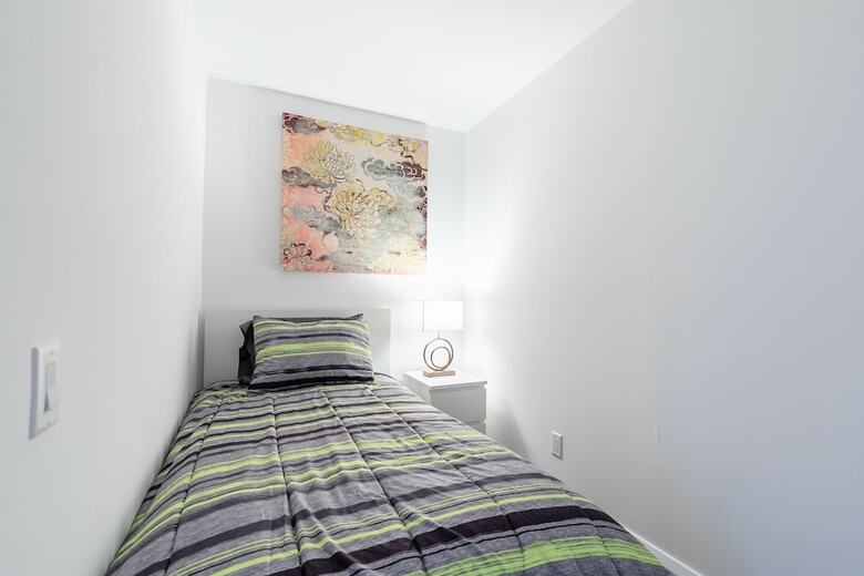 Simply Comfort Charming Yorkville Condos