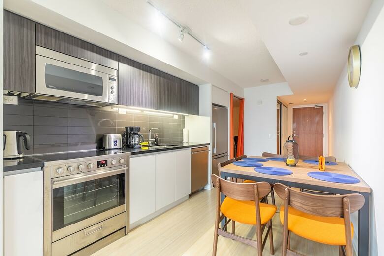 Simply Comfort Stunning Downtown Condos