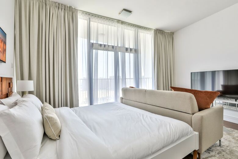 Hotel Driven Holiday Homes - Binghatti Pearls