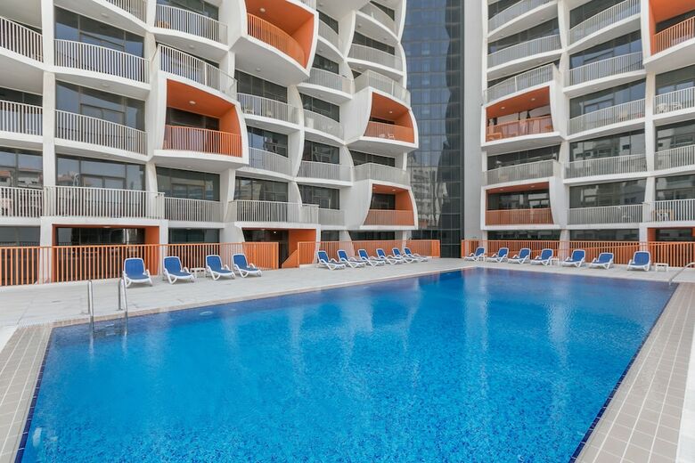 Hotel Driven Holiday Homes - Binghatti Pearls