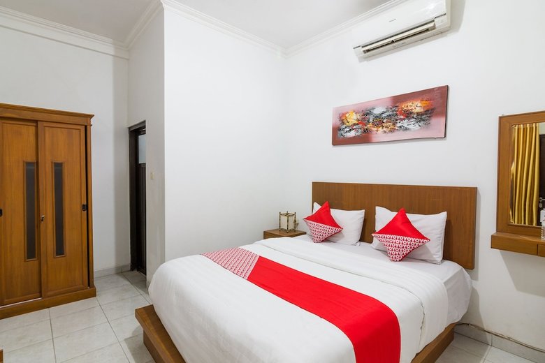 Hostal Oyo 1242 Penginapan Rb Syariah