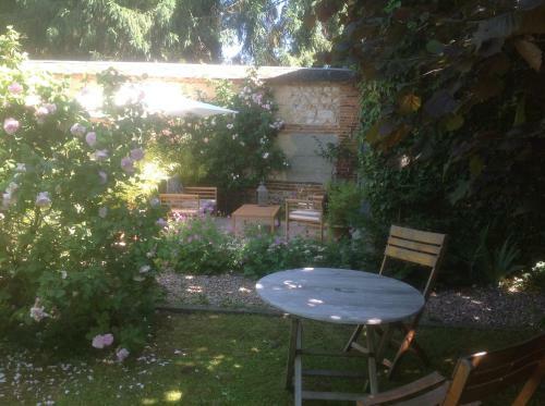 Bed & Breakfast Au Fond Du Jardin Maison D'h�tes