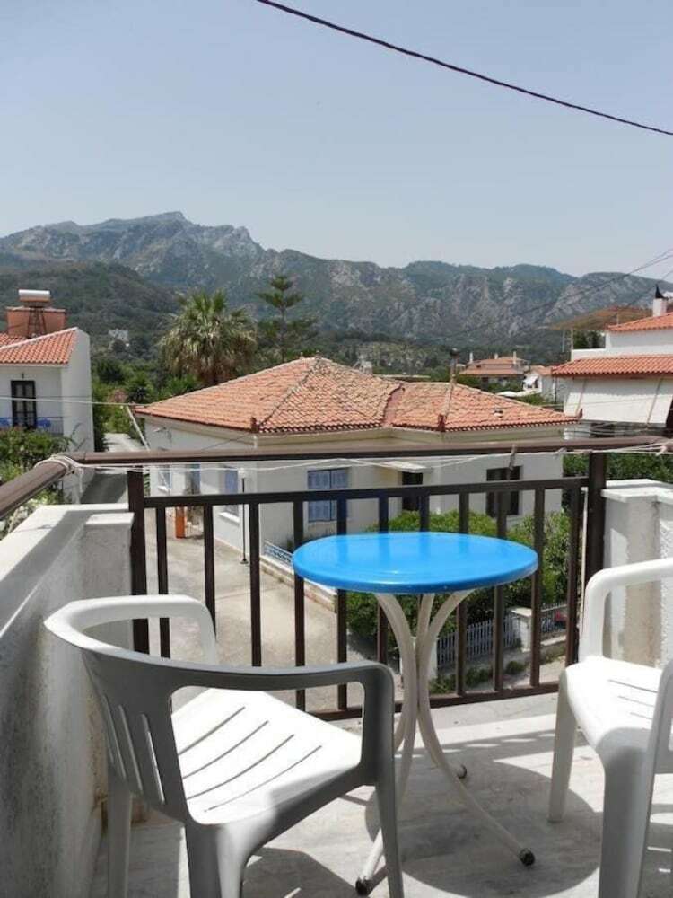 Frini Apartments