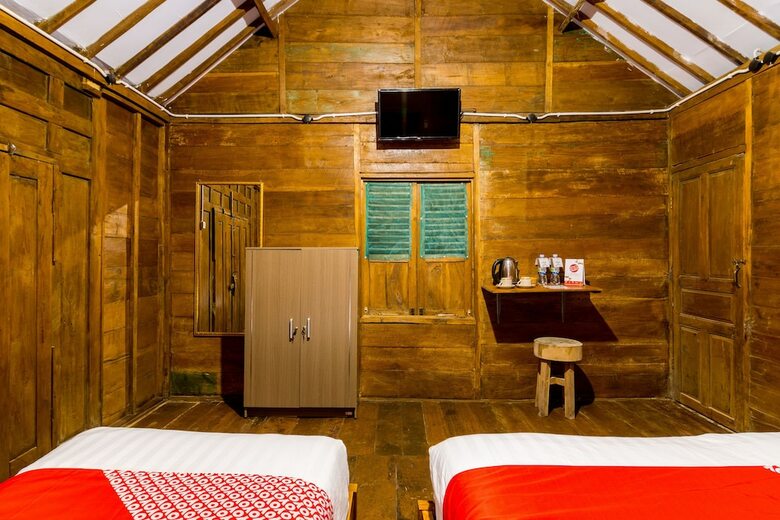 Hostal Oyo 1304 Roemah Gladak Kebon Sidoluhur