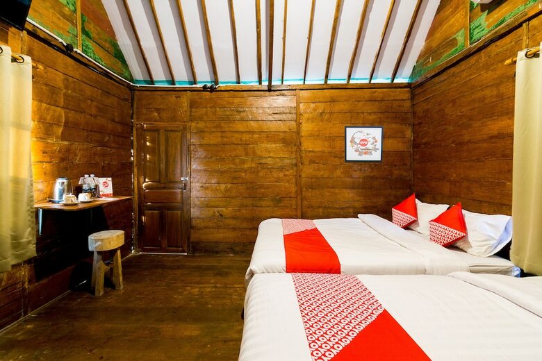 Hostal Oyo 1304 Roemah Gladak Kebon Sidoluhur